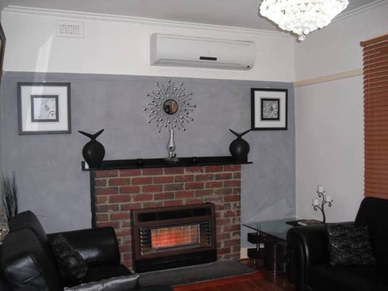 6 Lorensen Avenue, Coburg North VIC 3058