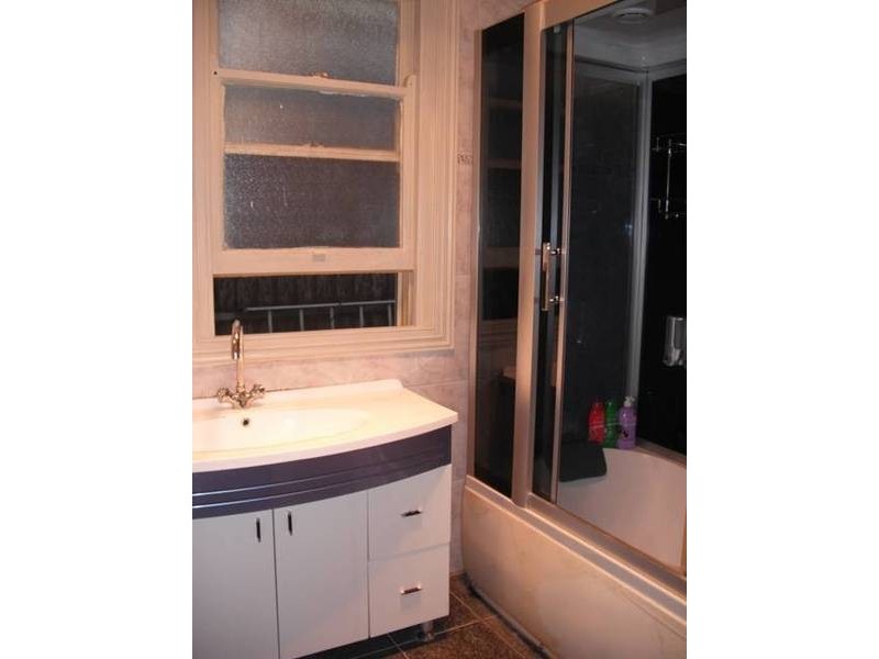 6 Lorensen Avenue, Coburg North VIC 3058