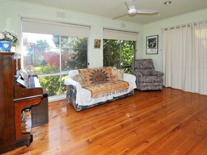 103  Loongana Avenue, Glenroy VIC 3046