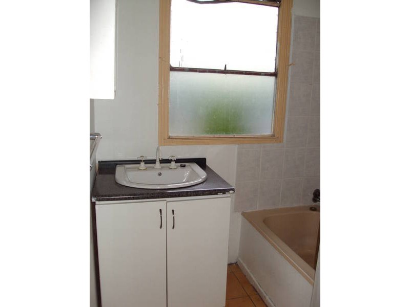 32 Riggall Street, Dallas VIC 3047