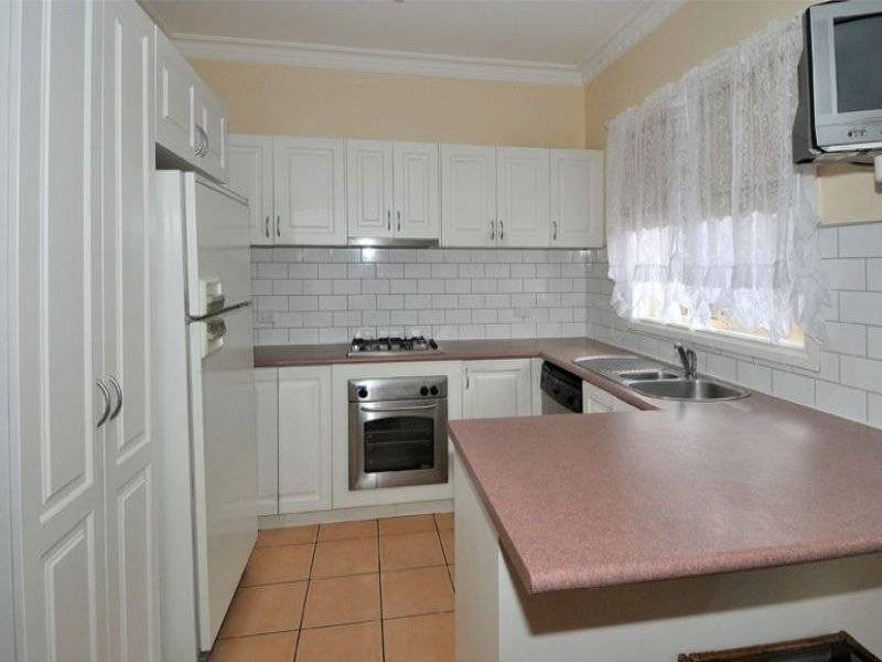 2/76 Langton Street, Glenroy VIC 3046