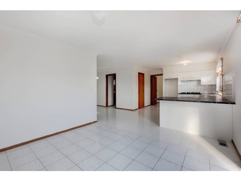 20 Cassinia Crescent, Meadow Heights VIC 3048