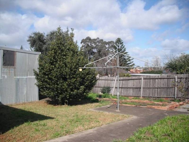 71 Station Street, Glenroy VIC 3046