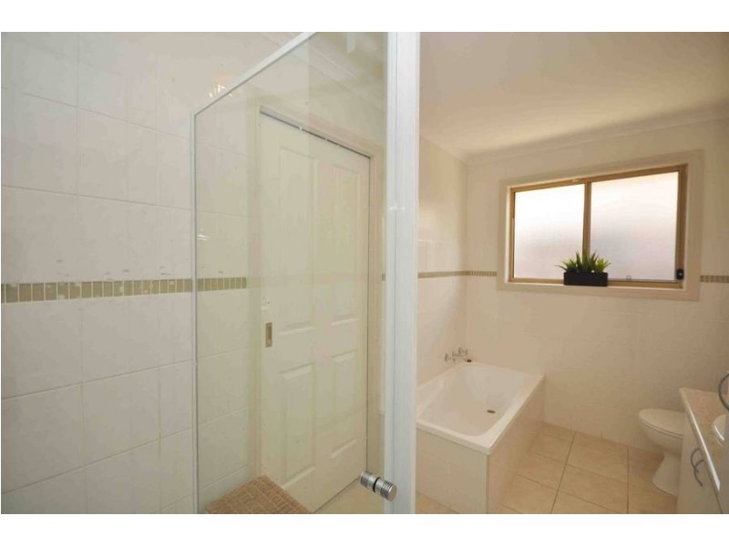 150 Lightwood Crescent, Meadow Heights VIC 3048