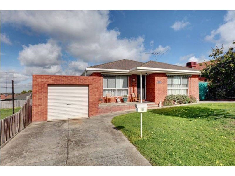 19  Kanooka Grove, Meadow Heights VIC 3048