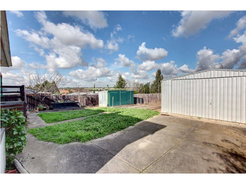 19  Kanooka Grove, Meadow Heights VIC 3048