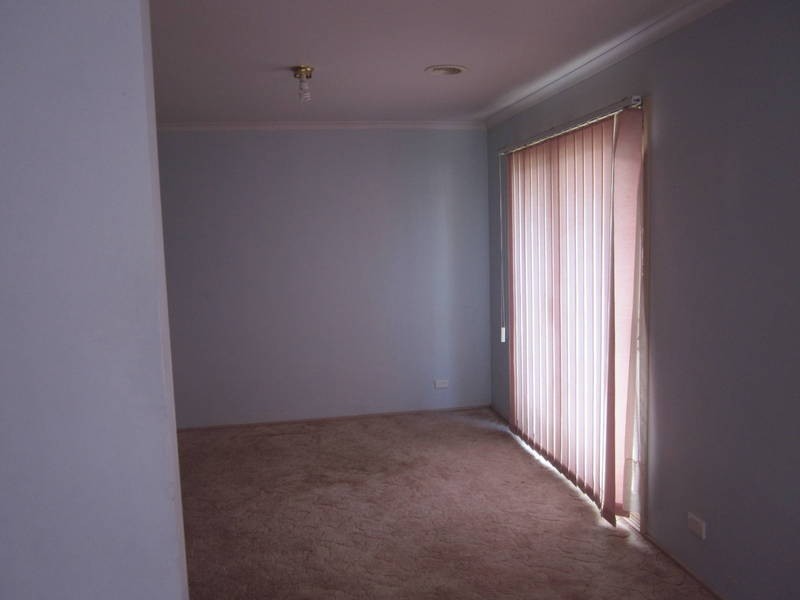 11 Hibiscus Close, Meadow Heights VIC 3048