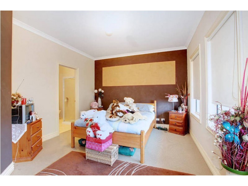 31 Grenville Terrace, Roxburgh Park VIC 3064