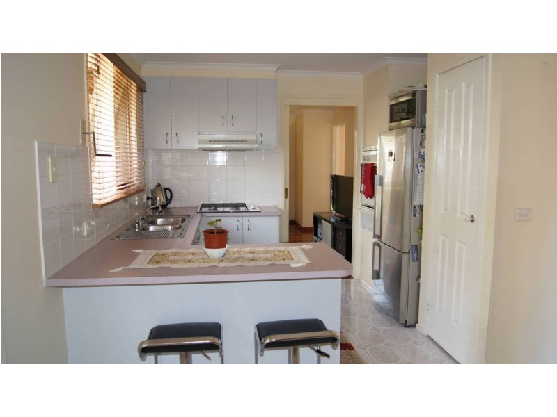 11 Judge Place, Roxburgh Park VIC 3064