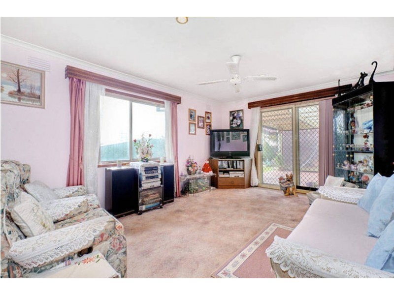 1 Bendoc Court, Meadow Heights VIC 3048