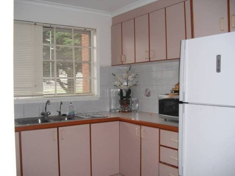 4 Kalimna Crescent, Coolaroo VIC 3048