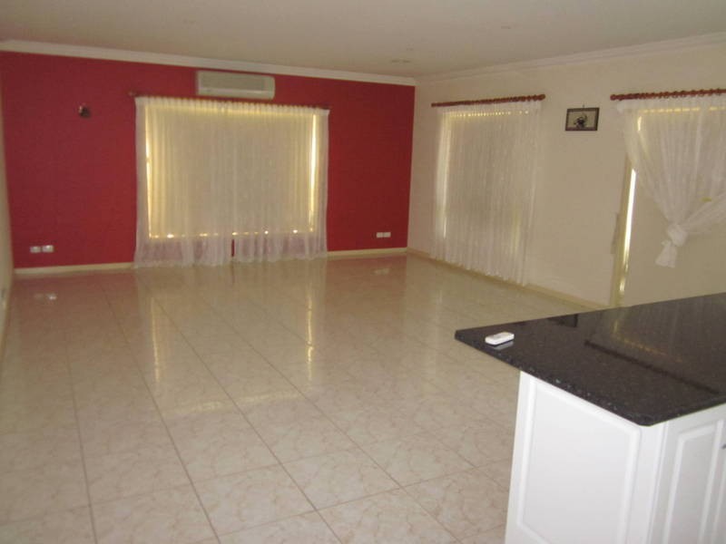 5 Amur, Roxburgh Park VIC 3064