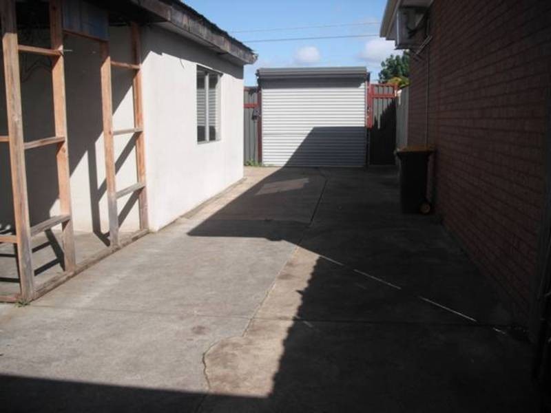 184 Hilton Street, Glenroy VIC 3046