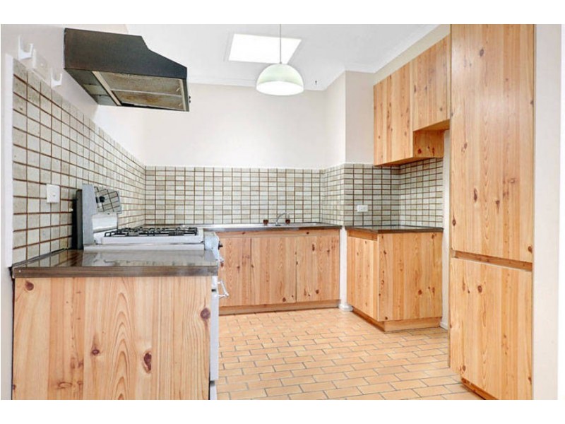 8/18-20 Ambrose Street, Dallas VIC 3047