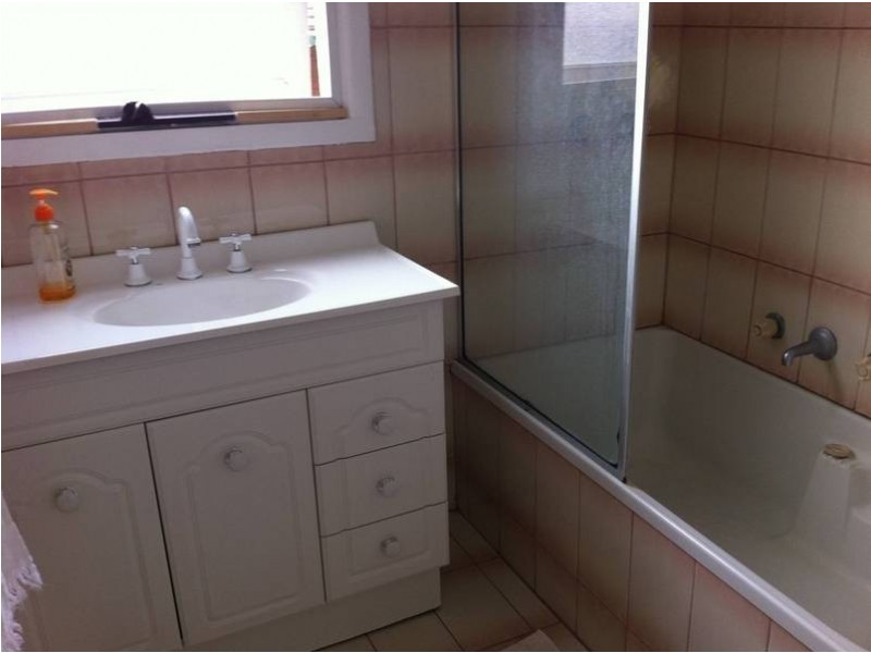 41 Ridgeway Avenue, Glenroy VIC 3046