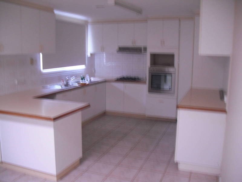 11 Werona Court, Meadow Heights VIC 3048