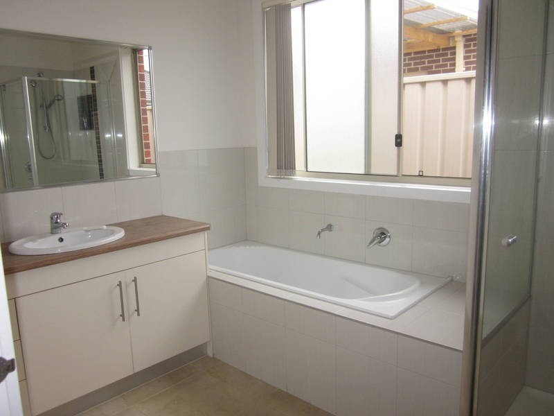 23  Bradworth Street, Craigieburn VIC 3064