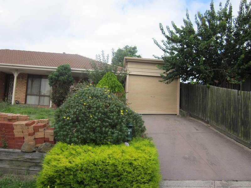 43 Eucalyptus Place, Meadow Heights VIC 3048