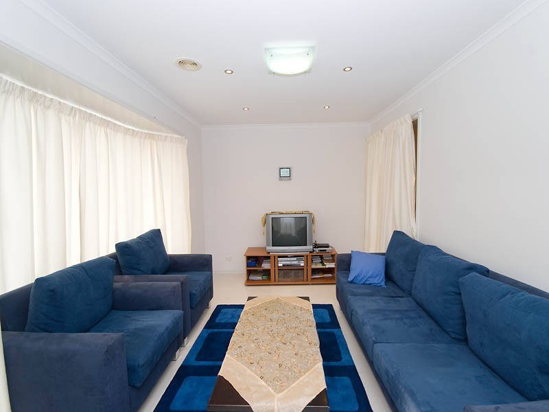 21 MELALEUCA DRIVE, Meadow Heights VIC 3048