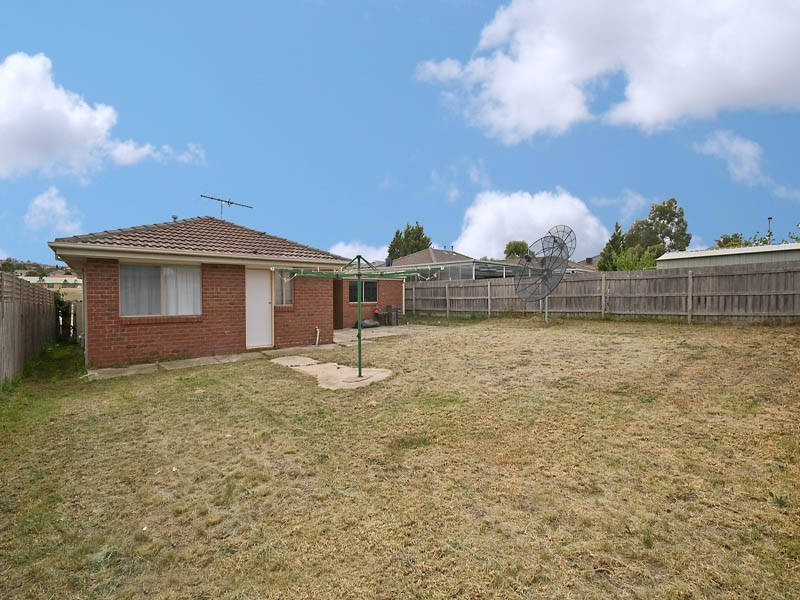 21 MELALEUCA DRIVE, Meadow Heights VIC 3048