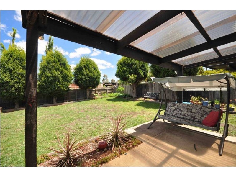 3 Leatherwood Close, Meadow Heights VIC 3048