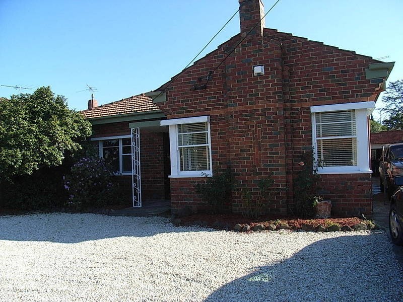 881 Pascoe Vale Road, Glenroy VIC 3046