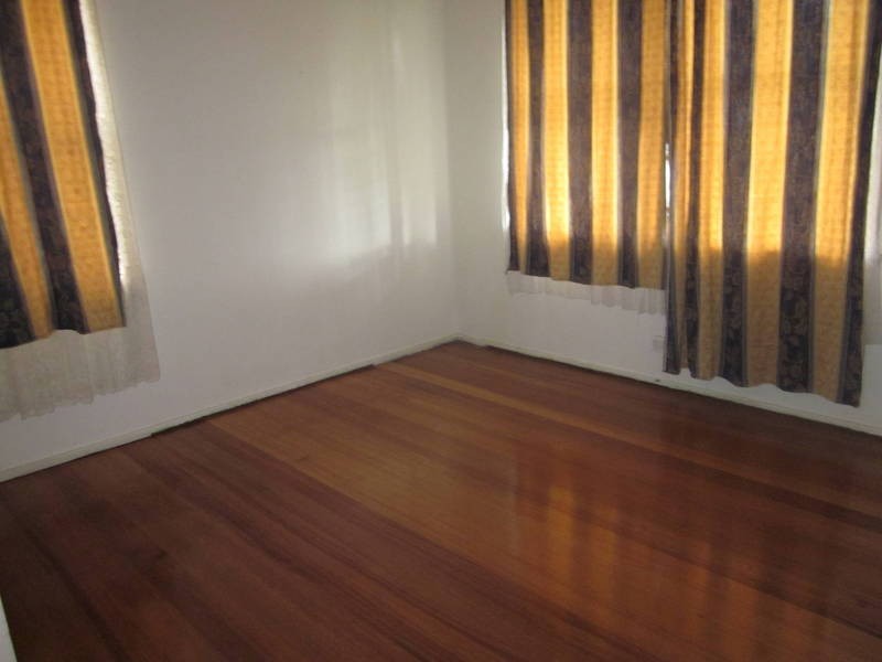 2 Benalla Street, Dallas VIC 3047