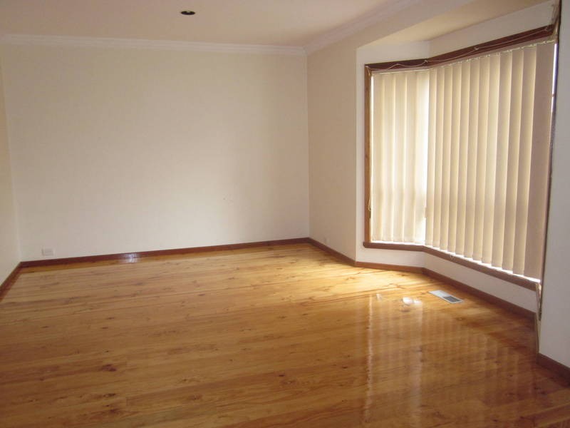 85 Cassinia Crescent, Meadow Heights VIC 3048