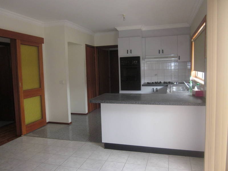 85 Cassinia Crescent, Meadow Heights VIC 3048