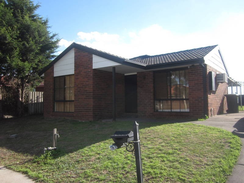 27 Wheatley Avenue, Roxburgh Park VIC 3064