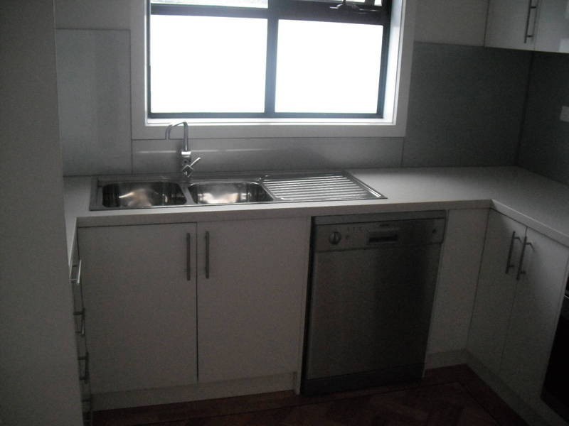 2 PENGANA AVENUE, Glenroy VIC 3046