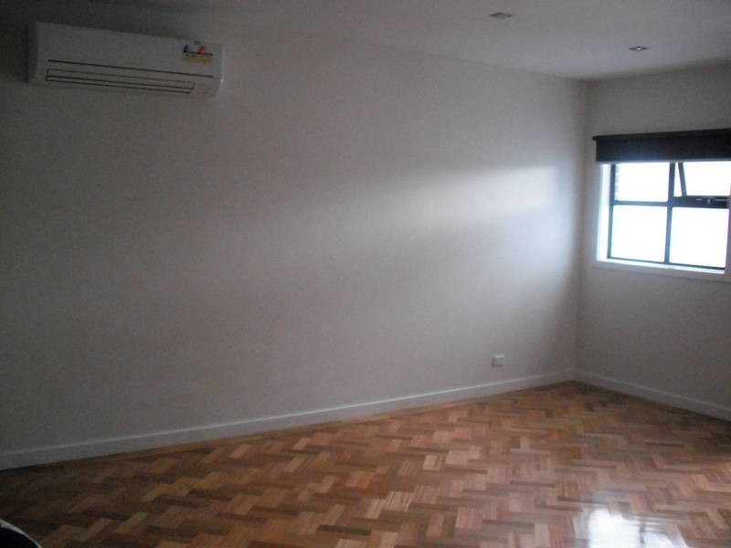 2 PENGANA AVENUE, Glenroy VIC 3046