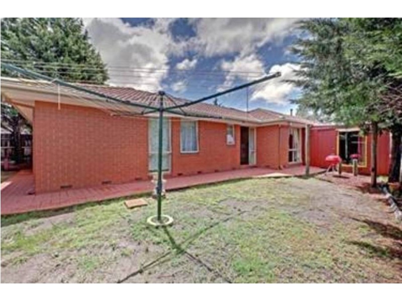 5 Themeda Court, Meadow Heights VIC 3048