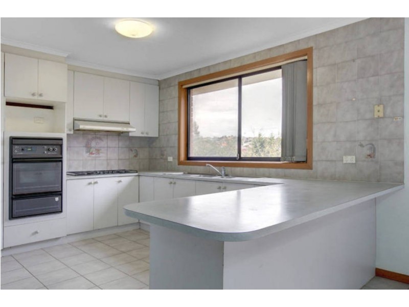 3 Hakea Place, Meadow Heights VIC 3048