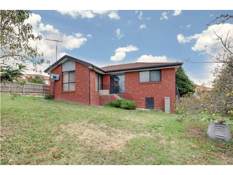 3 Hakea Place, Meadow Heights VIC 3048