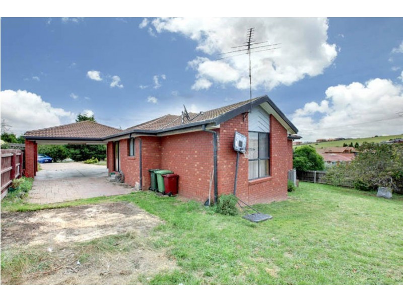 3 Hakea Place, Meadow Heights VIC 3048