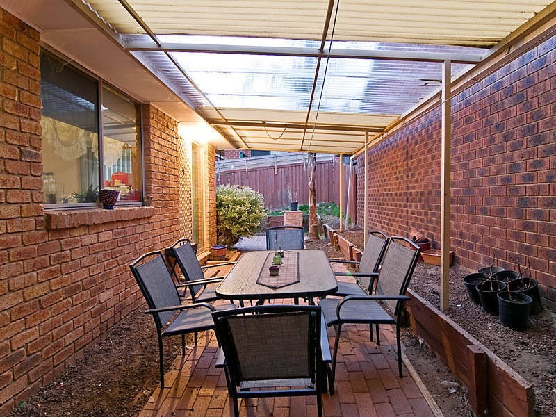 1 Elder Close, Meadow Heights VIC 3048