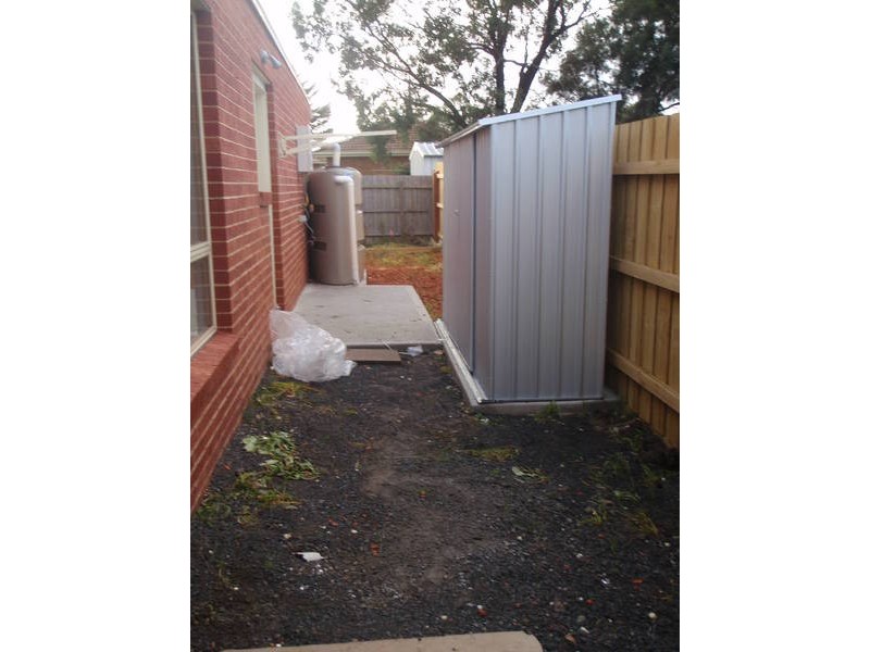 2/6  DENVER COURT, Meadow Heights VIC 3048