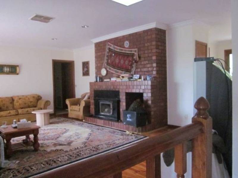 49 Mitchell Crescent, Meadow Heights VIC 3048