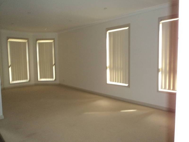 6 Crestwood Lane, Craigieburn VIC 3064