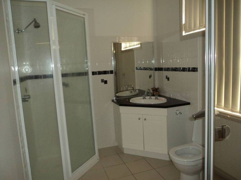 6 Crestwood Lane, Craigieburn VIC 3064