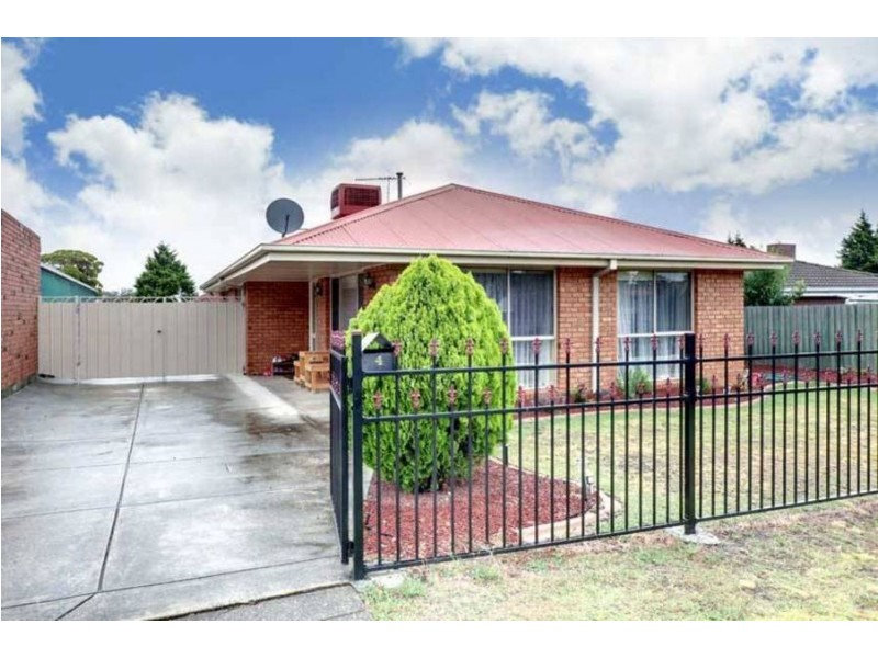 4 Gunbower Crescent, Meadow Heights VIC 3048