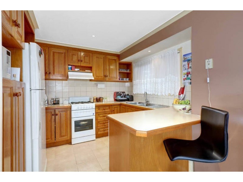 4 Gunbower Crescent, Meadow Heights VIC 3048