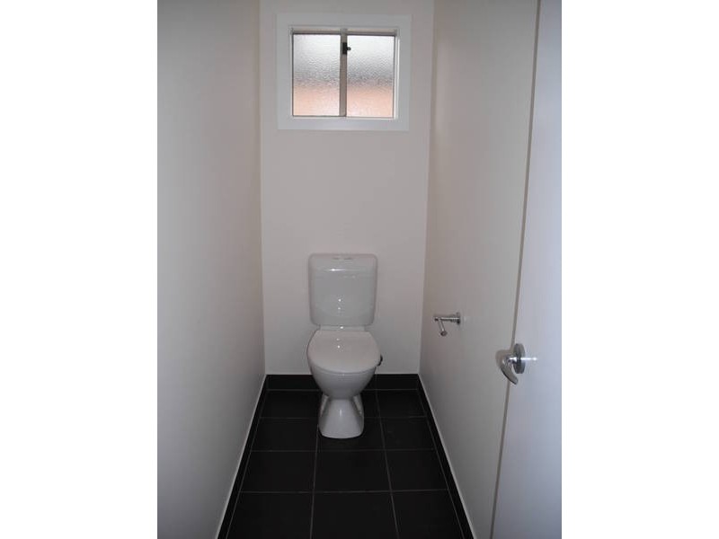 77 Mareeba Way, Craigieburn VIC 3064