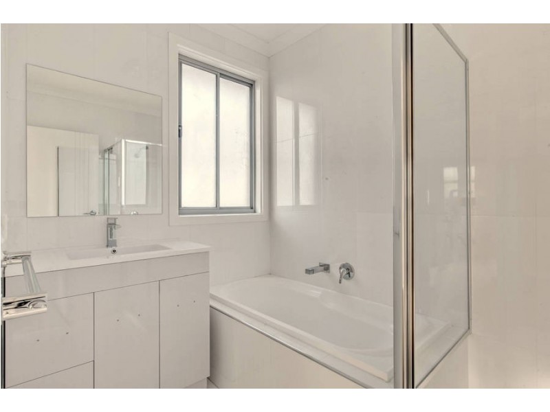 2/ 44 Gerbert Street, Broadmeadows VIC 3047