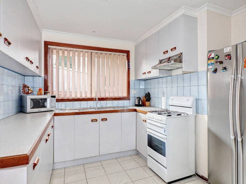 2/16 Brodie Court, Meadow Heights VIC 3048