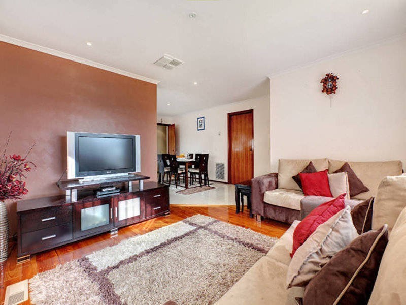 2/16 Brodie Court, Meadow Heights VIC 3048