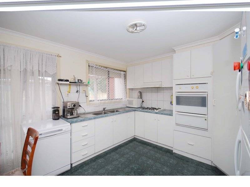 60 Ashleigh Crescent, Meadow Heights VIC 3048