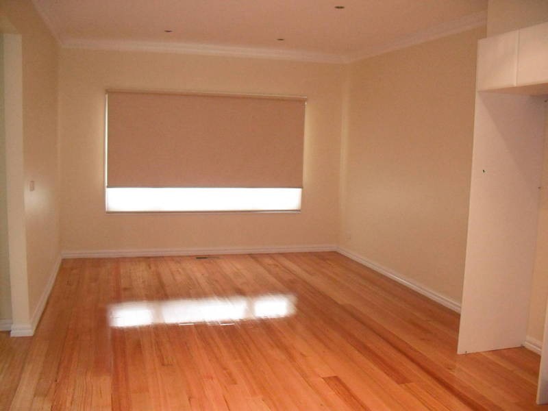 1/12  David Street, Hadfield VIC 3046