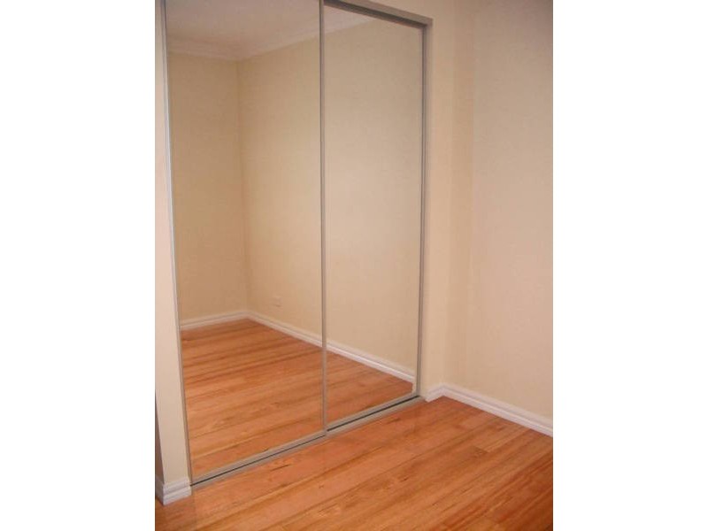 1/12  David Street, Hadfield VIC 3046